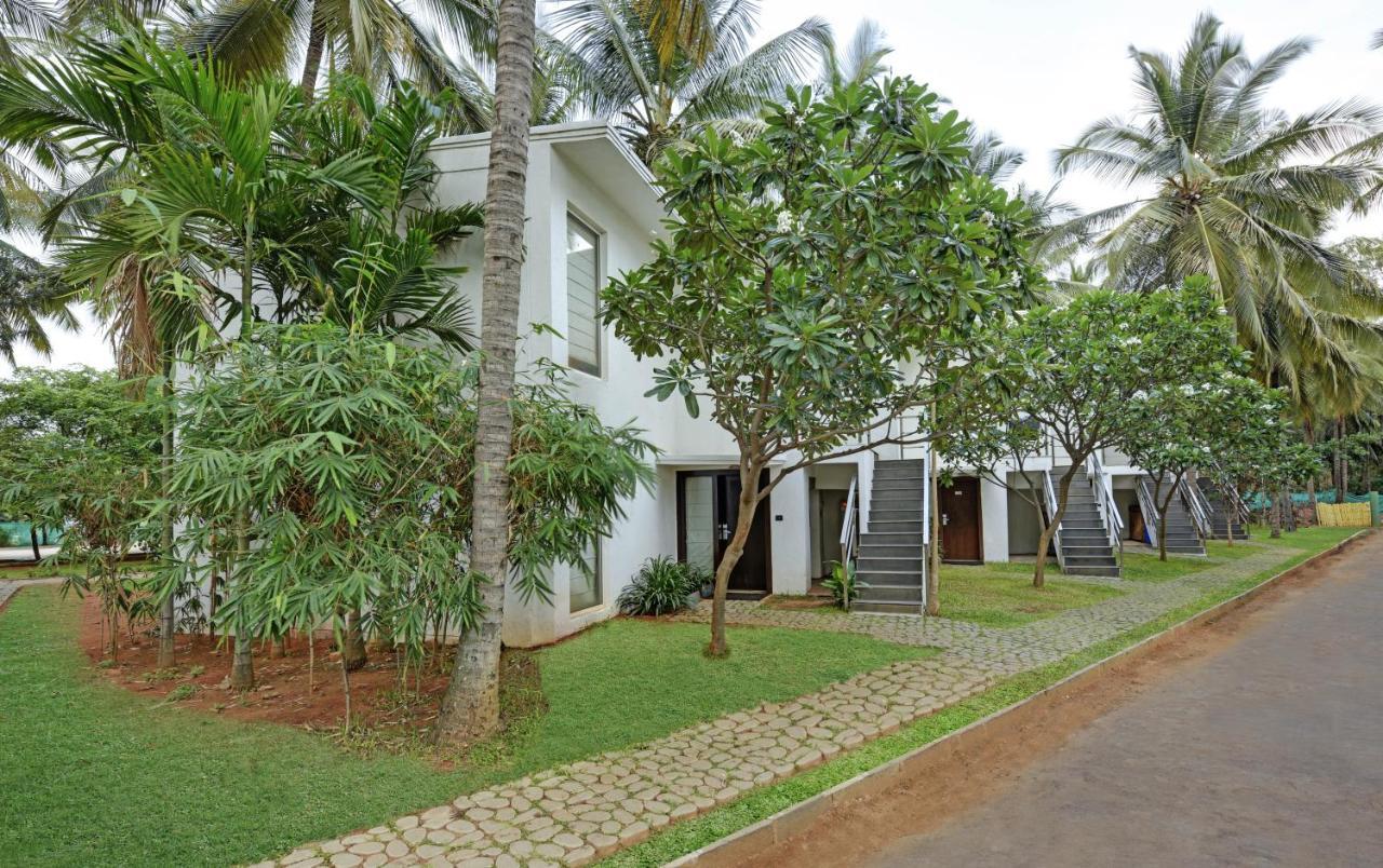 Royal Orchid Resort & Convention Centre, Yelahanka Bangalore Esterno foto